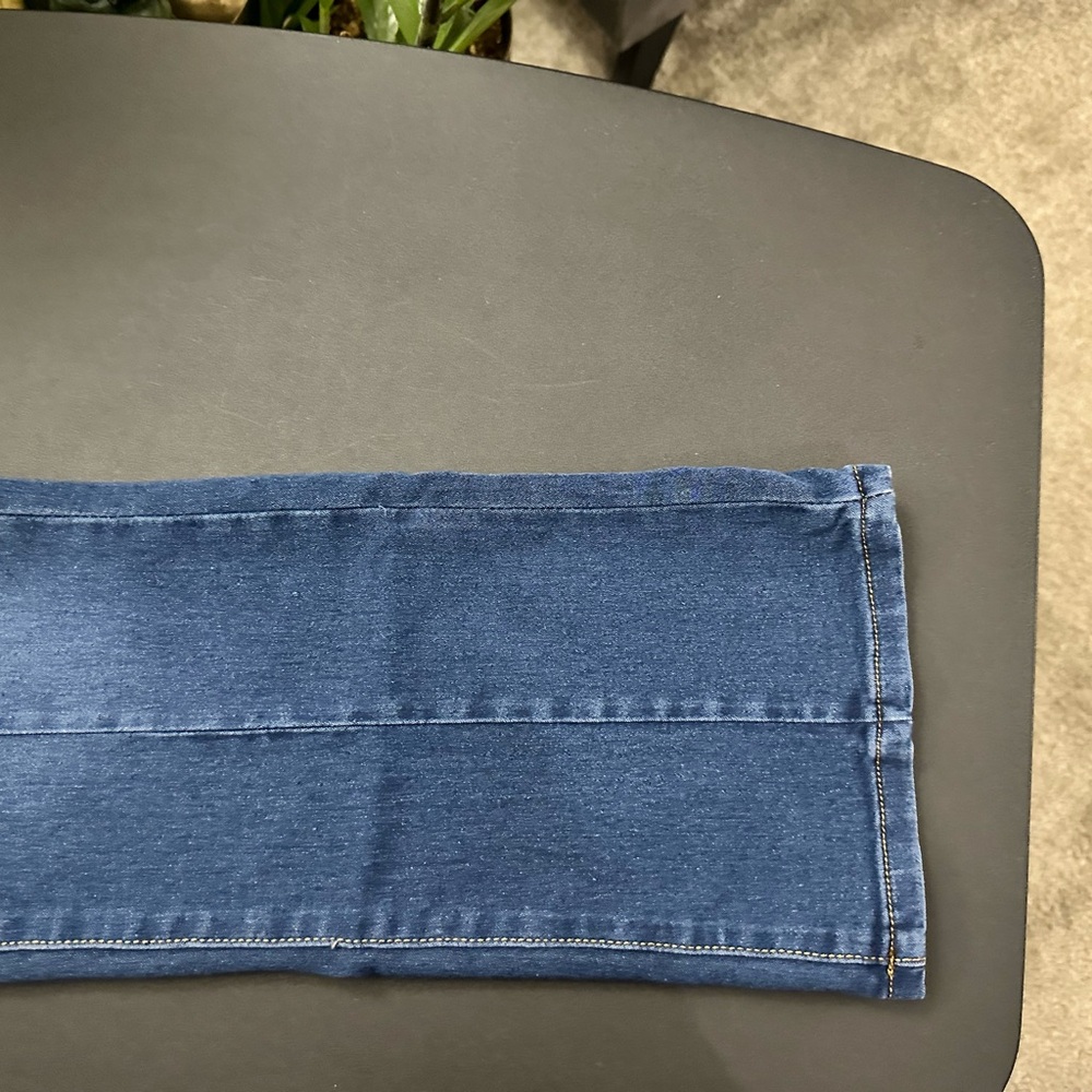 Blue Boot Leg Tahari Dark Blue Jeans - Picture 7 of 8